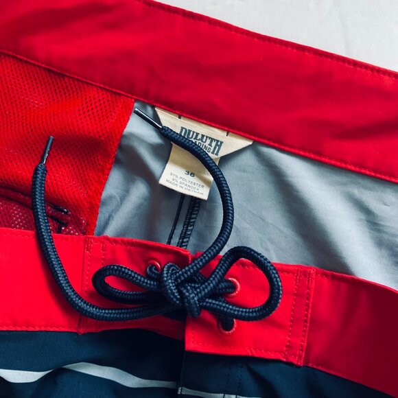 DULUTH TRADING CO Men's Board Shorts NWT Size 36 - Picture 1 of 6